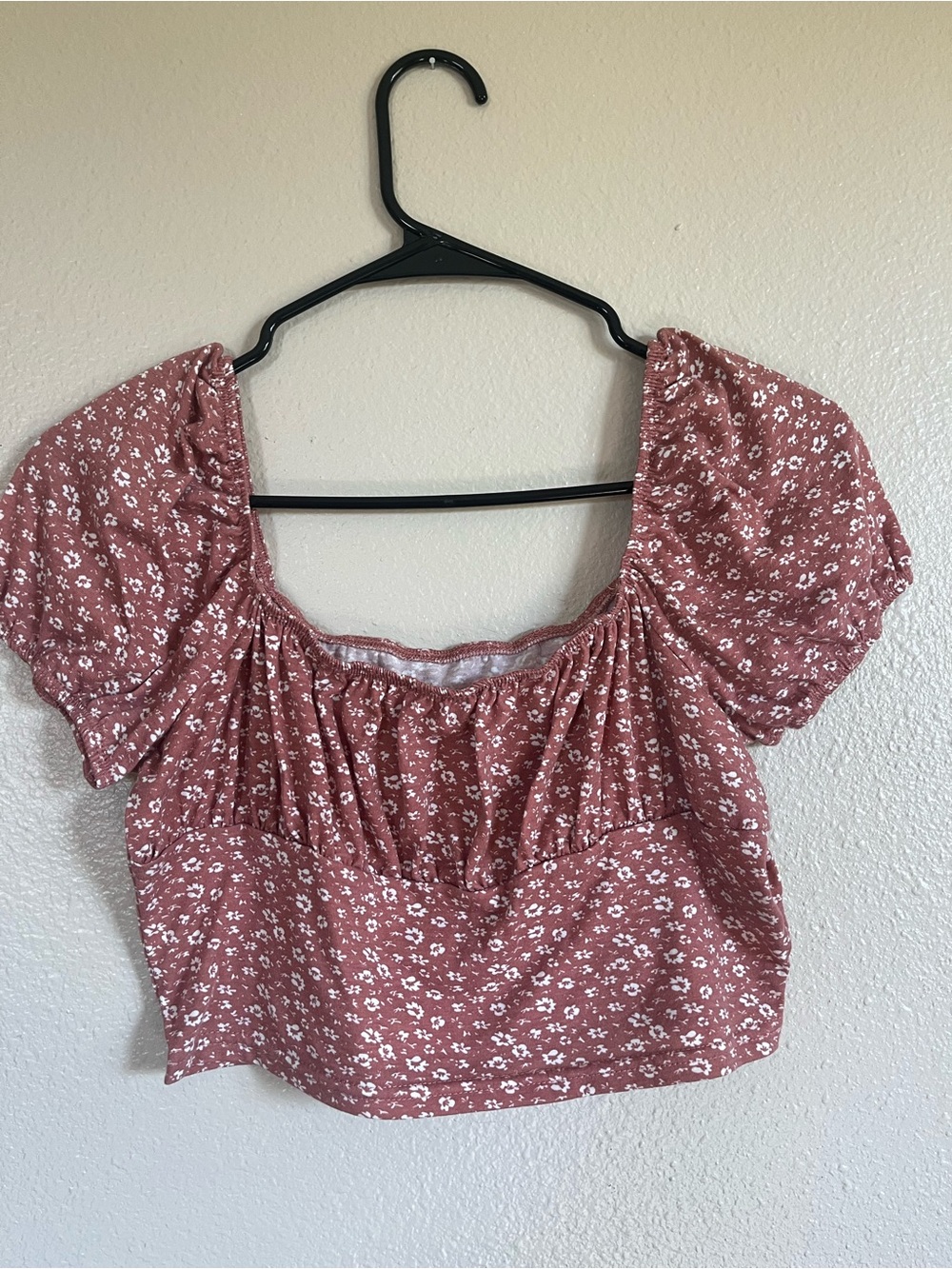 SHEIN Rose Floral Puff-Sleeve Crop Top